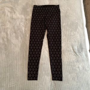 VSX Victoria’s Secret Sport black grid leggings